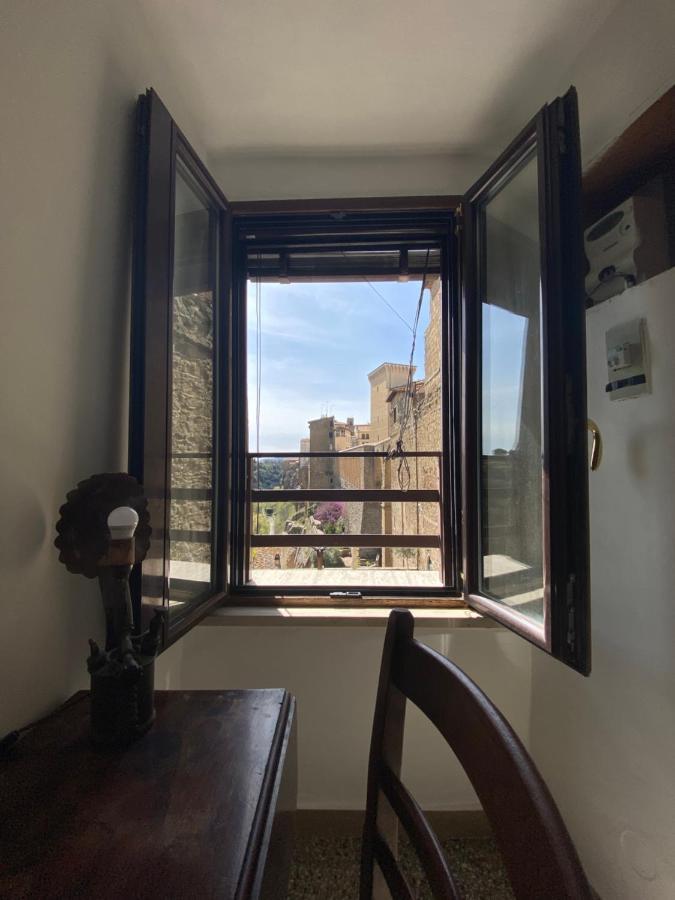 La Torre Della Piramide Hotell Pitigliano Exteriör bild