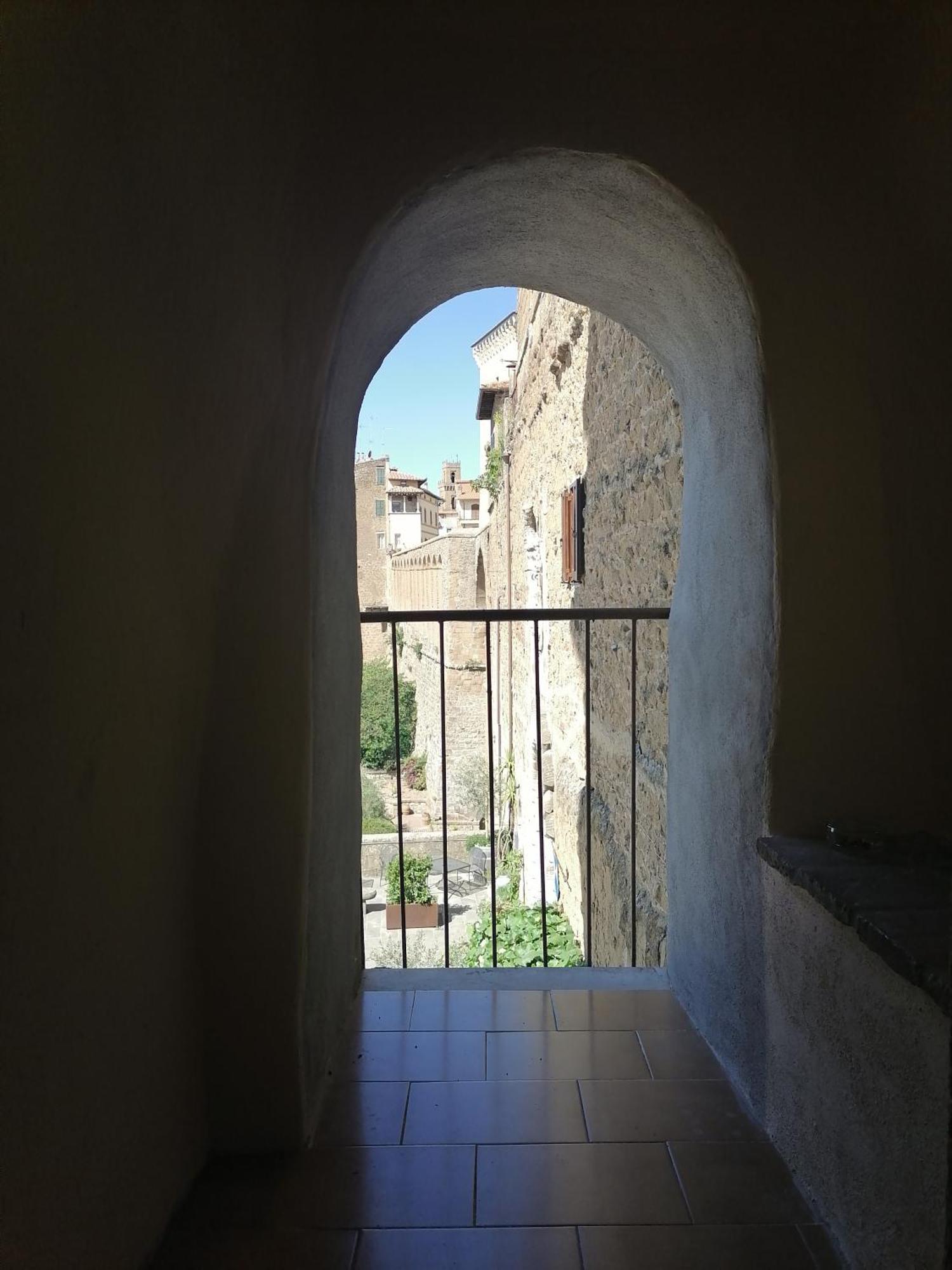 La Torre Della Piramide Hotell Pitigliano Exteriör bild
